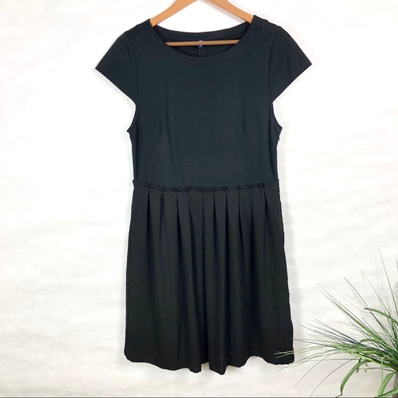 GAP Dresses & Skirts - Gap black dress with pleated skirt